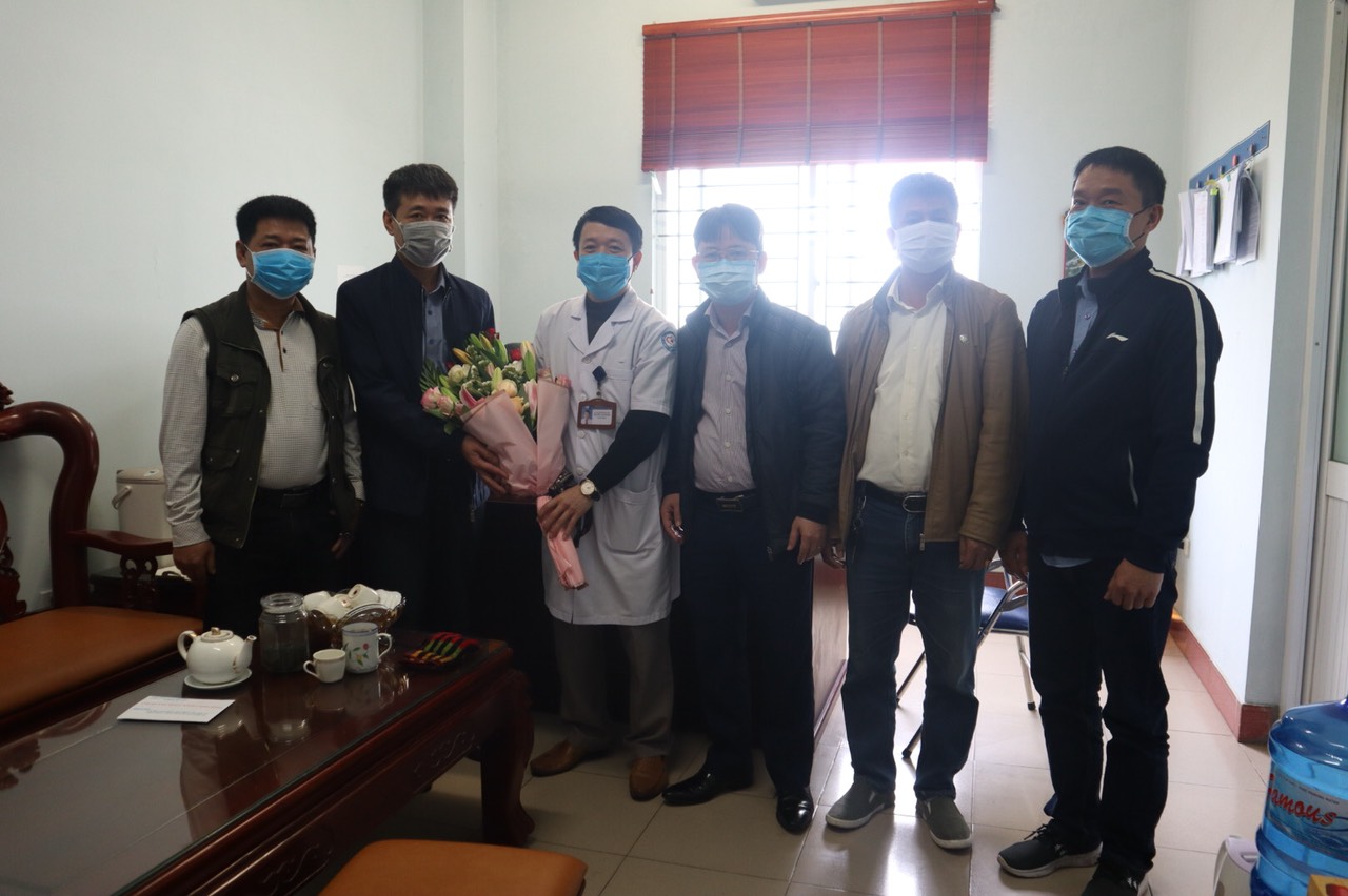 TOÀN DÂN THAM GIA ỦNG HỘ PHÒNG, CHỐNG DỊCH BỆNH COVID -19