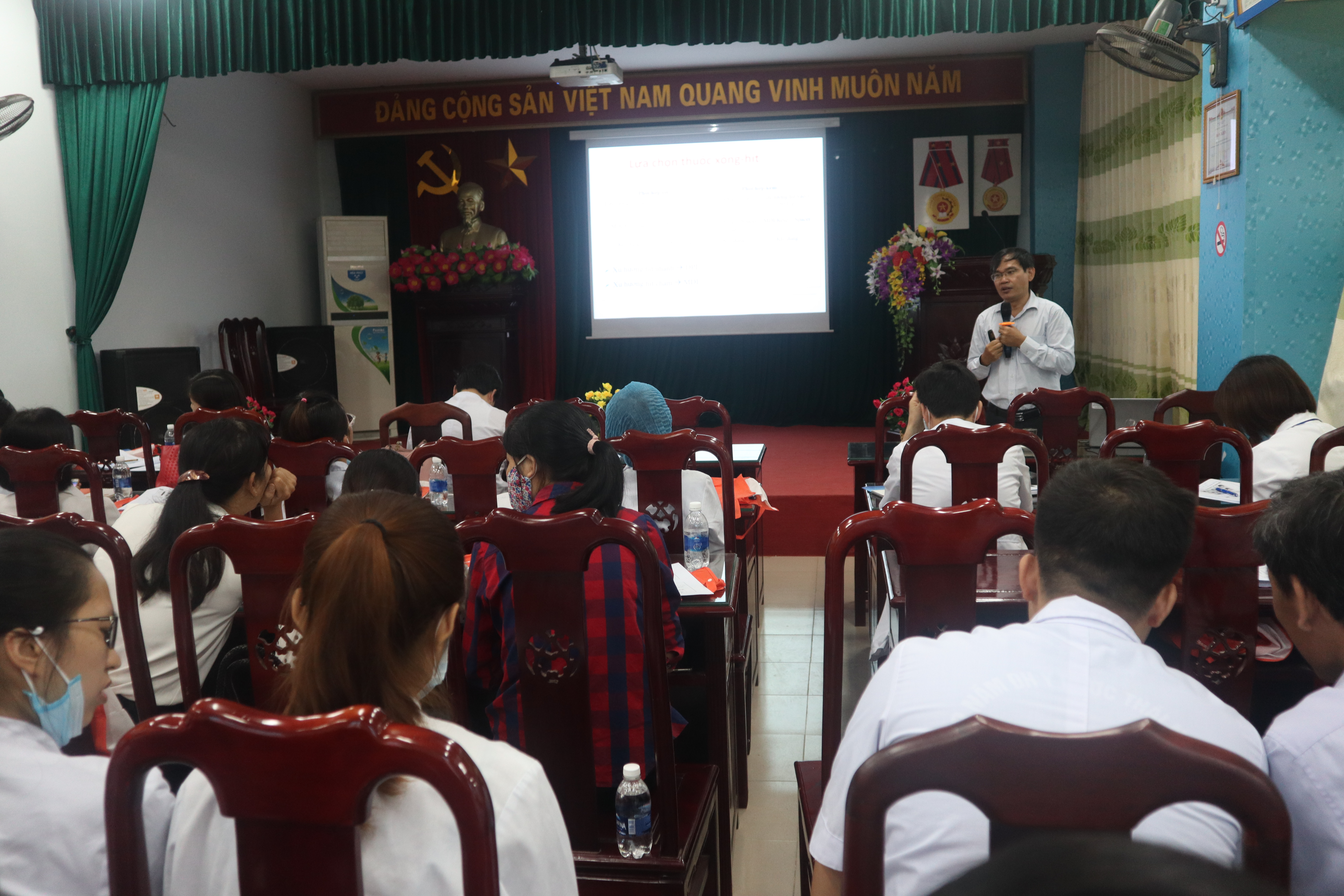 SINH HOẠT “CẬP NHẬT KIẾN THỨC TRONG QUẢN LÝ VÀ ĐIỀU TRỊ HEN-COPD”
