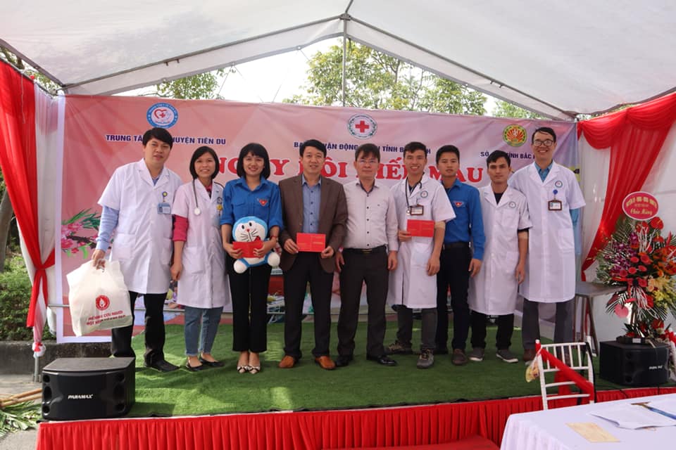 MỘT GIỌT MÁU - TRIỆU TẤM LÒNG