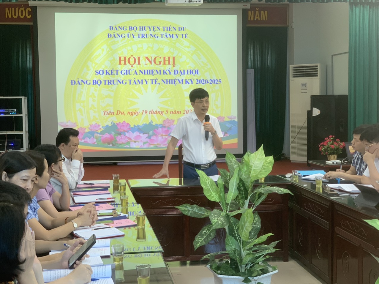 Hội nghị sơ kết giữa nhiệm kỳ thực hiện Nghị quyết Đại hội Đảng bộ Trung tâm Y tế huyện Tiên Du lần thứ I, nhiệm kỳ 2020-2025